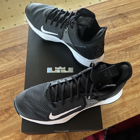 $100.00 - Picture 3 of 9